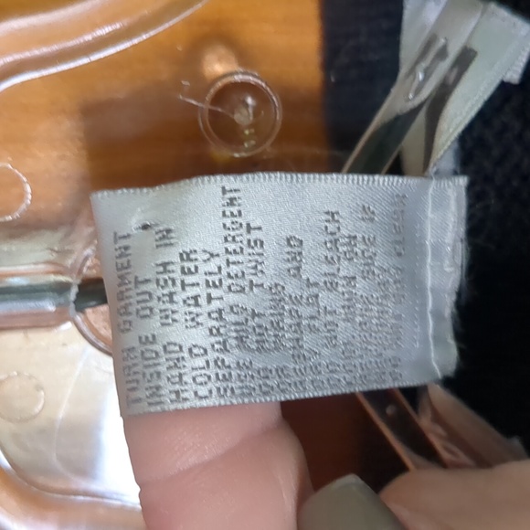 DRESS BARN* long sleeve beaded floral motif black cotton ramie sweater button fr - Picture 9 of 10